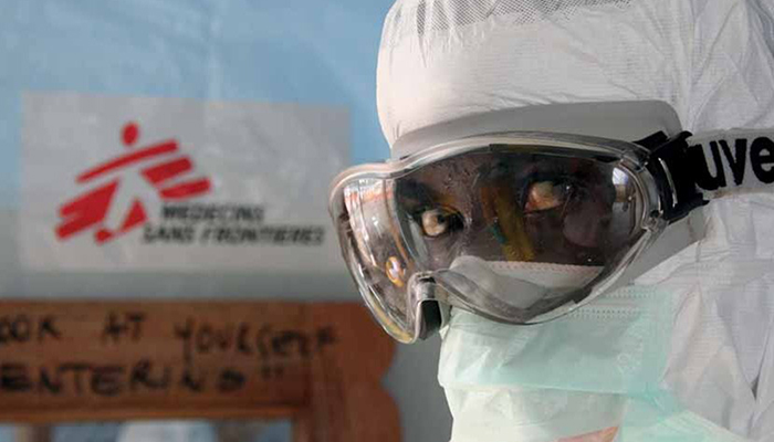 2014年，无国界医生在埃博拉疫情救援项目中开创了许多“第一次”